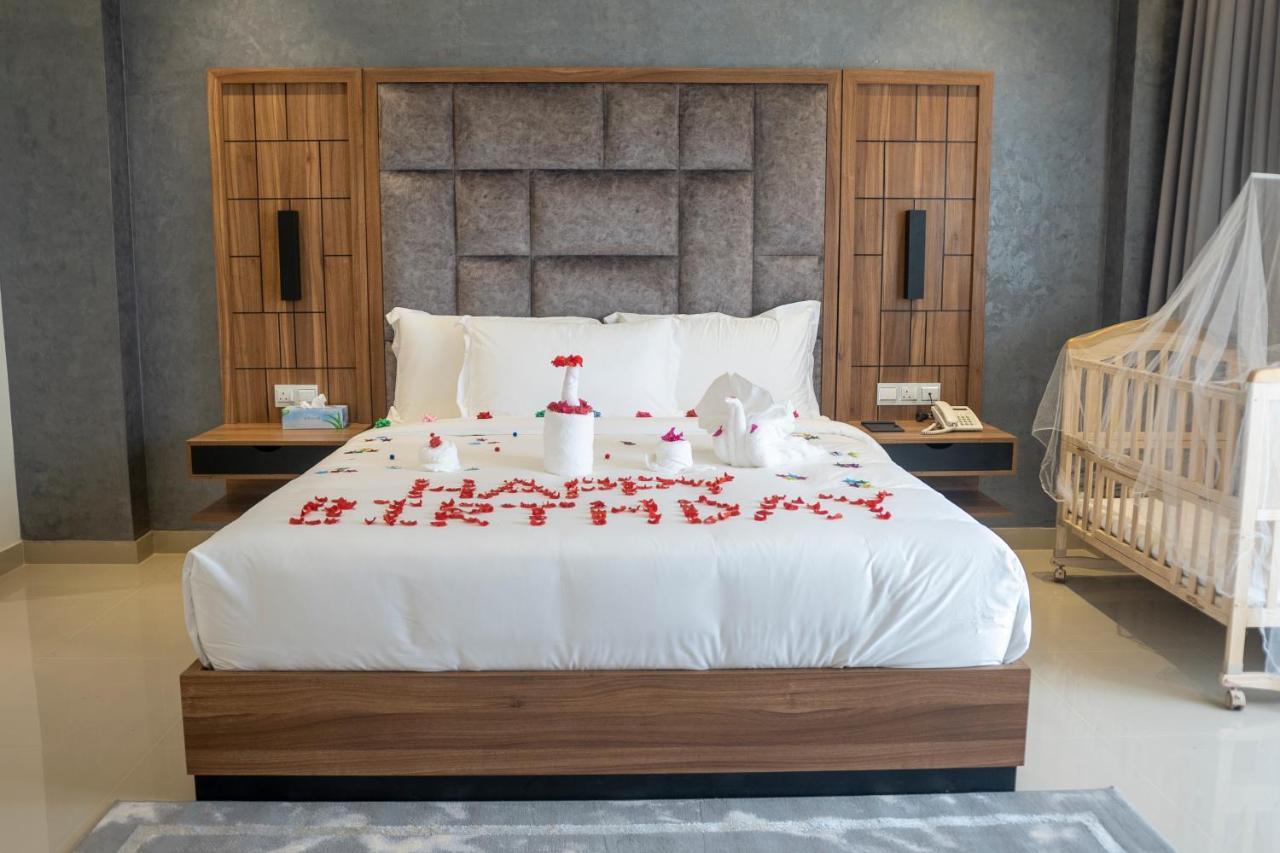 The Plaza Hotel & Resort Salalah Bagian luar foto